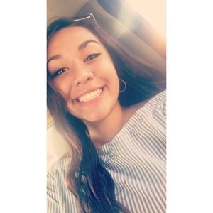 Meet your Posher, Madison